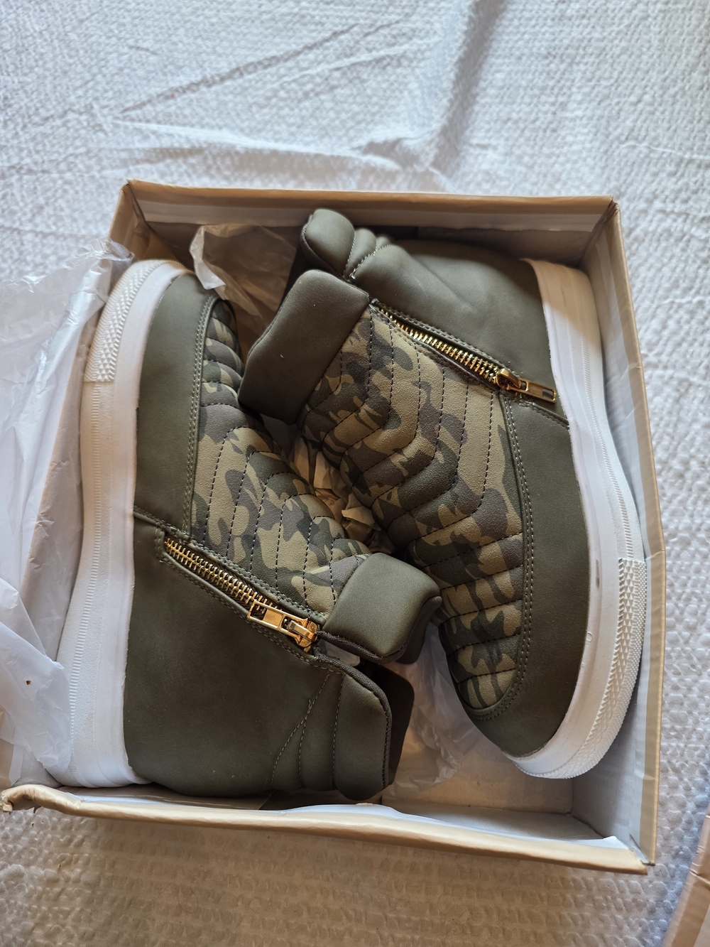 Yoki Women's Demian-95 Camouflage Hidden Wedge Sneaker Boot 7